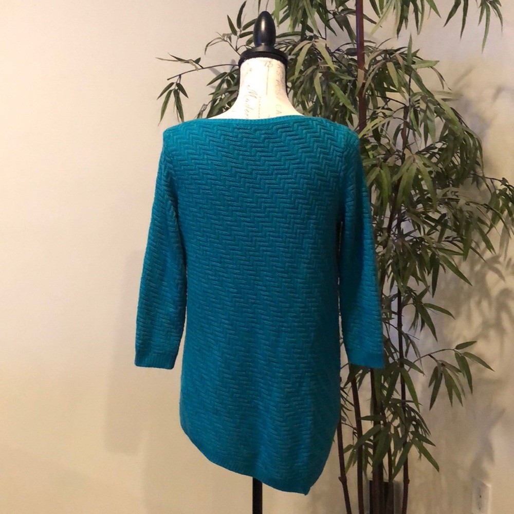 Sweater - Picture 3 of 4
